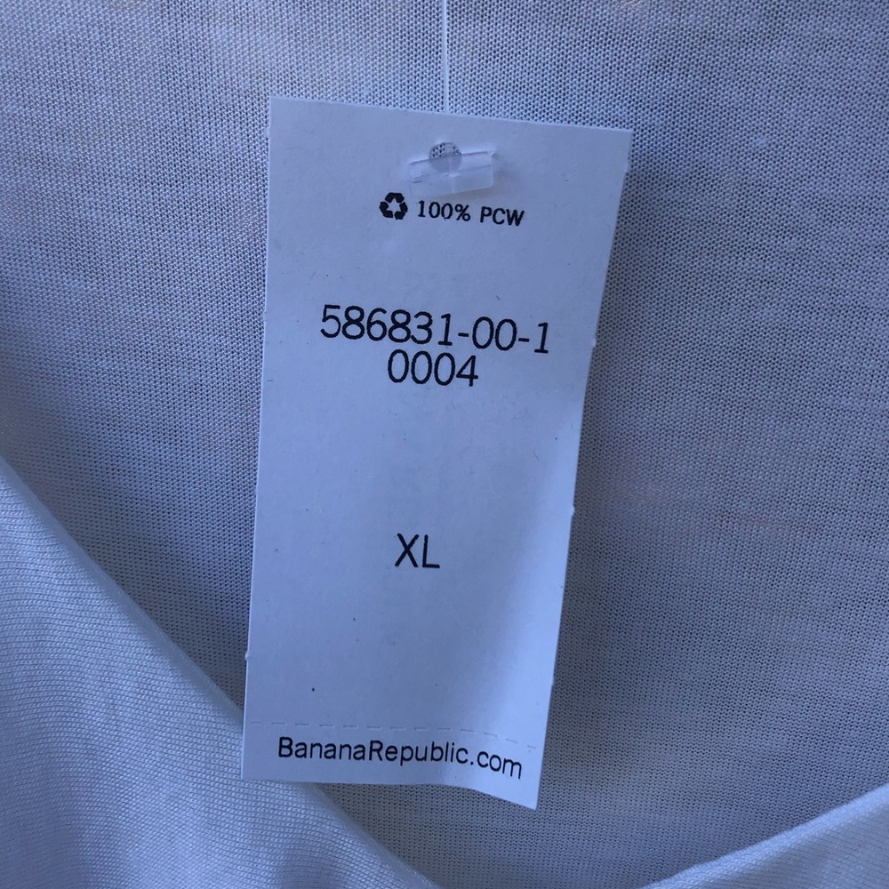 Banana Republic Cold Shoulder Top in Winter White. Size XL. NWT! - Picture 5 of 7